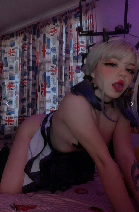 ren knot onlyfans striptease