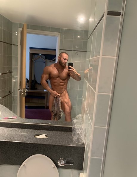drewalexander on onlyfans