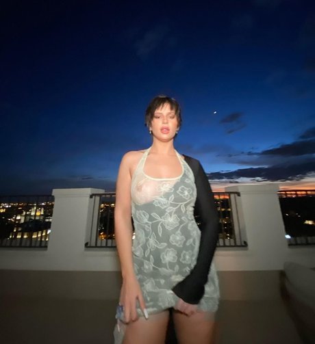 down onlyfans nudes selfie