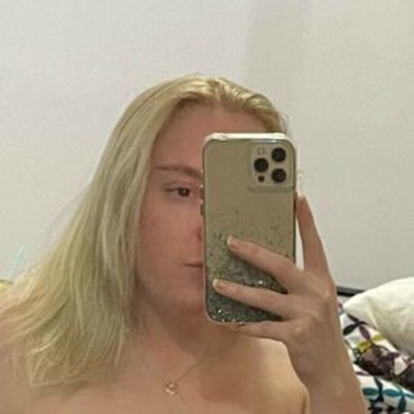 tynnillerobinson only fans pic