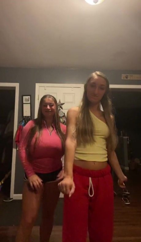 Lauren Risotti onlyfans porn leaked