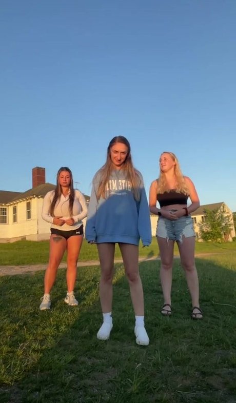 Lauren Risotti onlyfans nudes