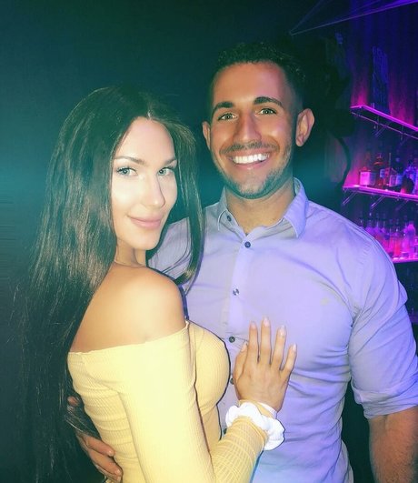 Dezmin Schubel sex tape onlyfans