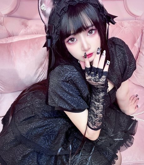 Raku 66 leaked onlyfans sex tape