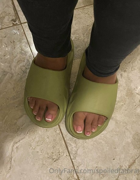 spoiledfatbrat onlyfans public photos