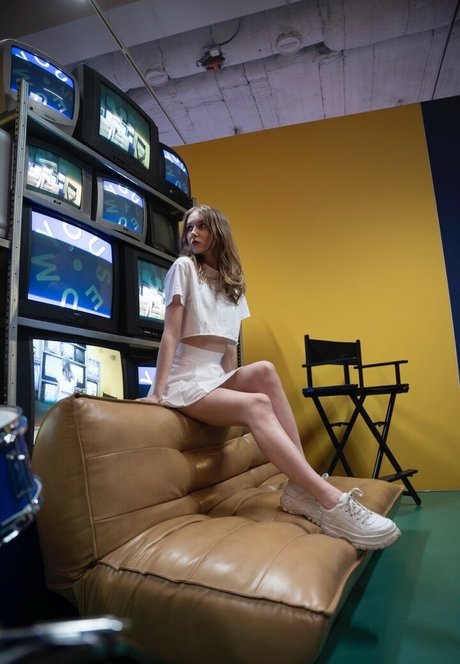 Apollolol onlyfans ass