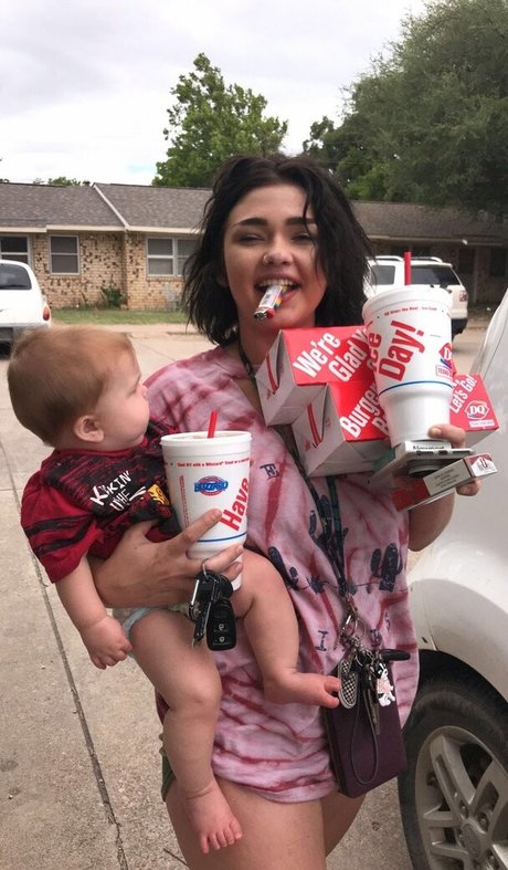 XxxOdddarcy onlyfans striptease