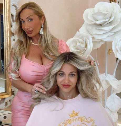 Mara Traversi onlyfans lean