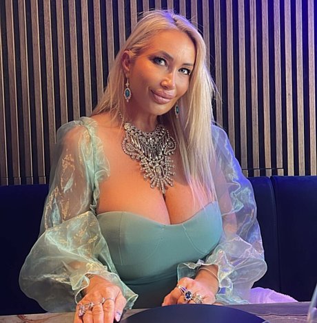 Mara Traversi onlyfans free