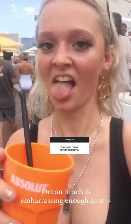 Poppyy Hopson only fans