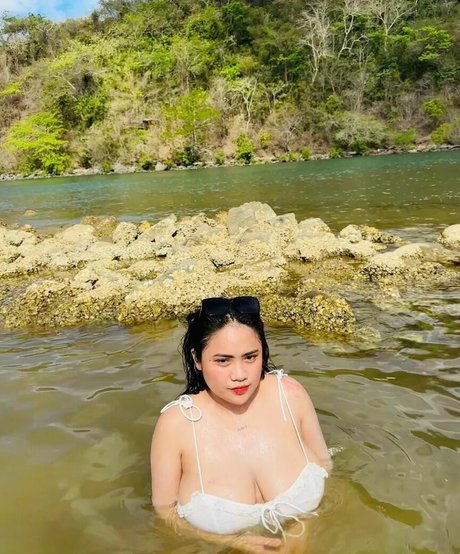 kitty onlyfans hot nude illustration