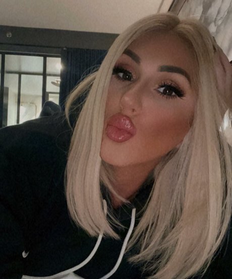 Aspen Winters onlyfans nude photos