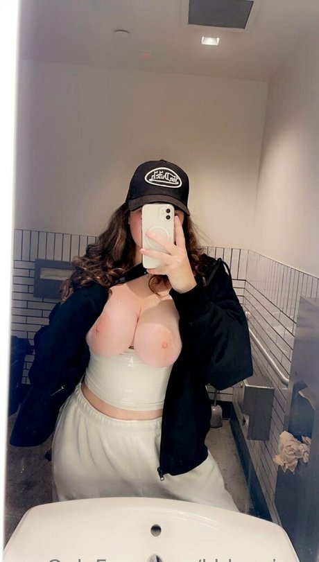 khloevixen onlyfans model