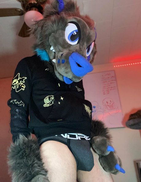 glitchyfur Profile pic