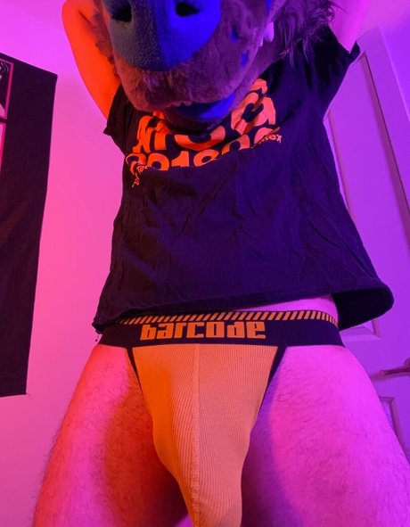 glitchyfur onlyfans ass