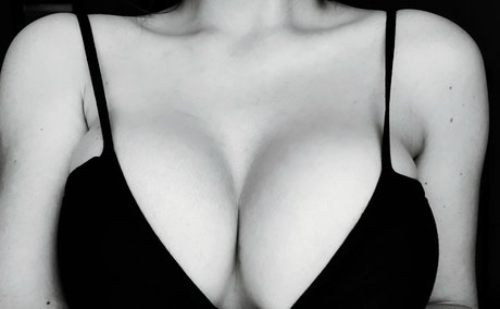 sophiaashley leaks only fans