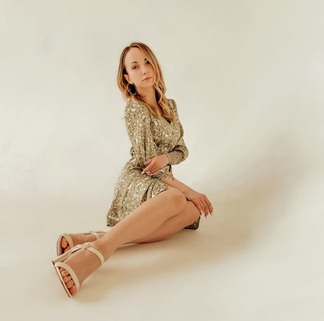 Saharova Kris on onlyfans