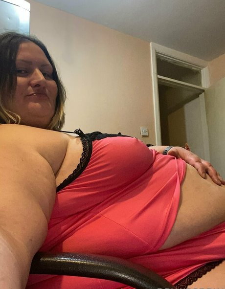 ivannabbw onlyfans strip