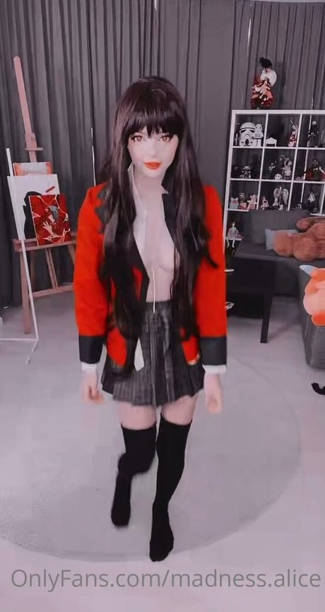 madnessalice onlyfans ass