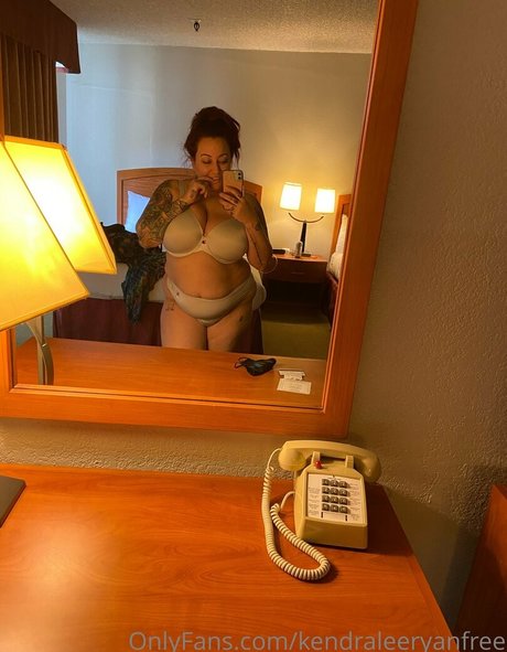 kendraleeryanfree only fans nudes