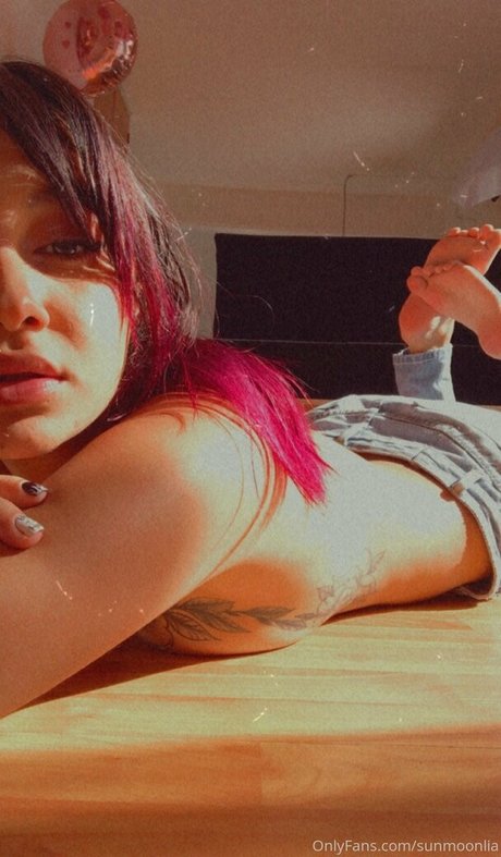 sunmoonlia only fans nude leaks