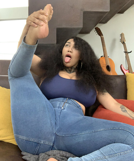 amoraluvs onlyfans sextape