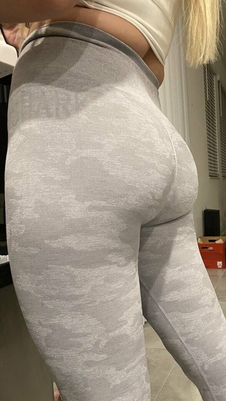 daniiof onlyfans model