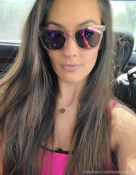 kyliecupcake onlyfans boobs