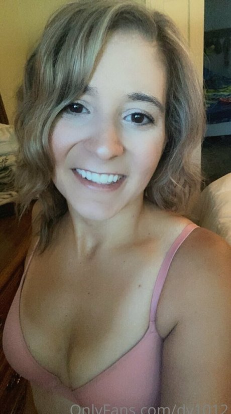 littlephilly onlyfans leaked photos