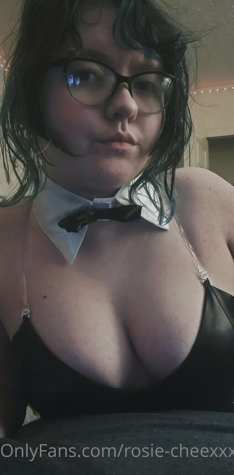 rosie cheexxx onlyfans nudes leaks