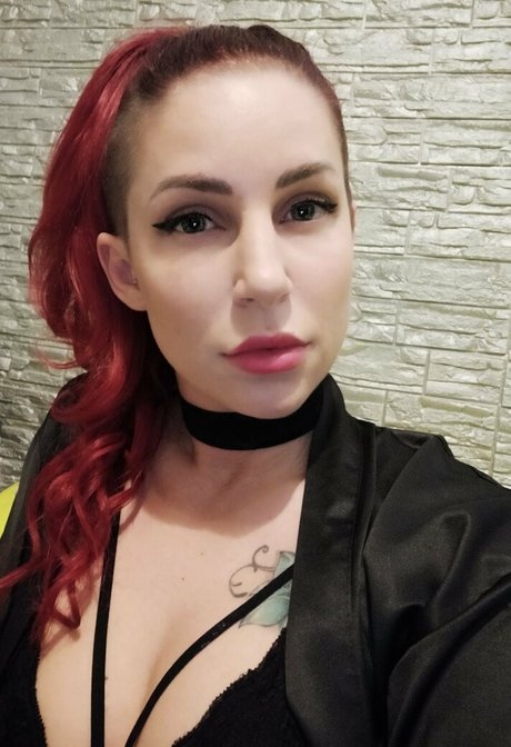 larraphoenix Profile pic