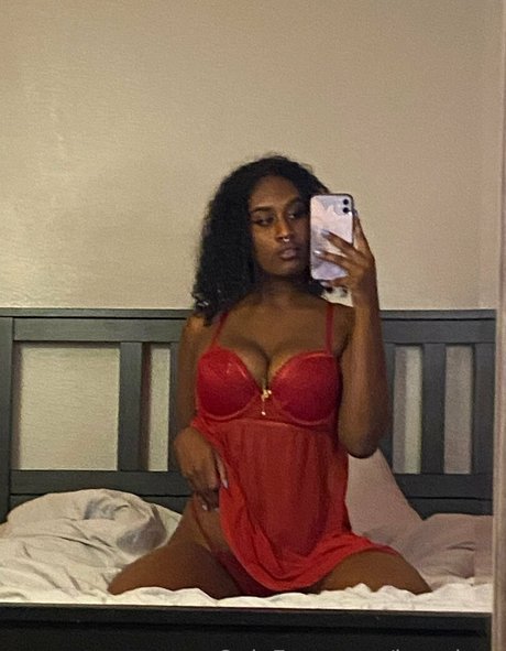 luna ioxo onlyfans porn leaked