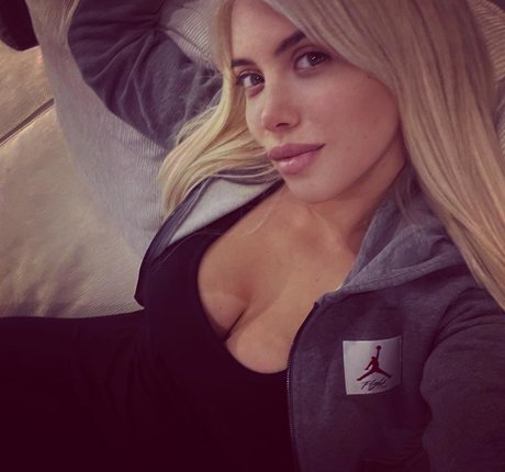 Wanda Nara onlyfans ass