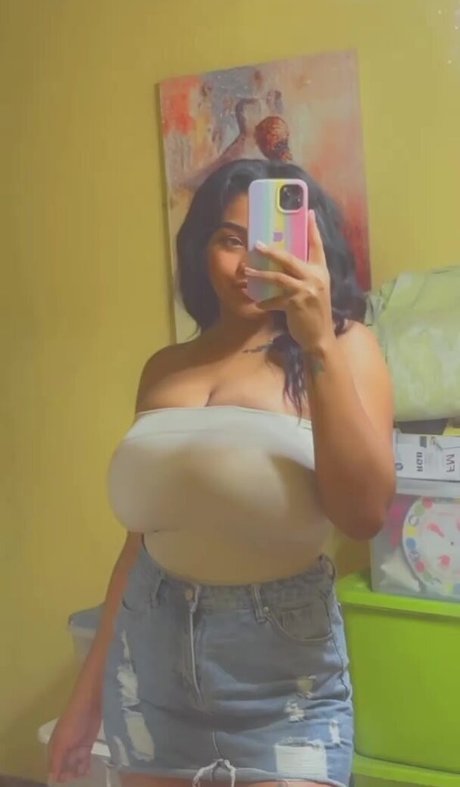 Dayanis Gisell onlyfans strip