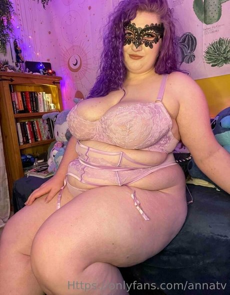 annatv onlyfans model images