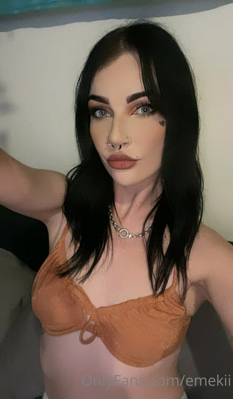 emekii leaks only fans