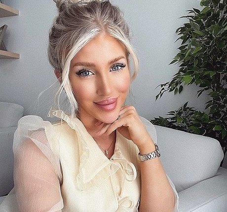 onlyhollydolly new onlyfans leaks