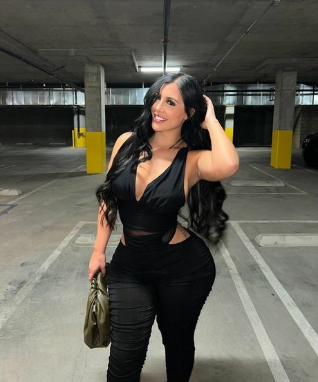 Danielle P Profile pic