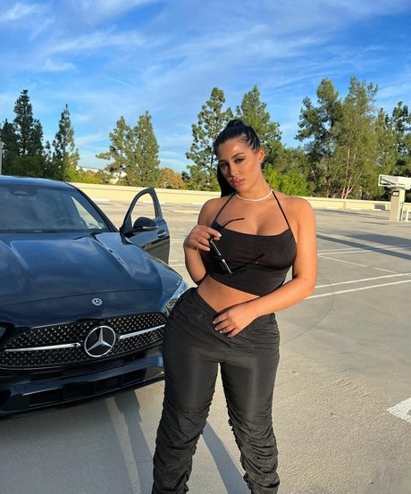 Danielle P onlyfans nude leaked