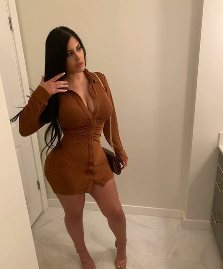 Danielle P onlyfans nude tits