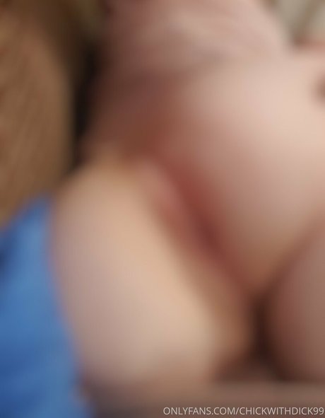 chickwithdick99 topless onlyfans