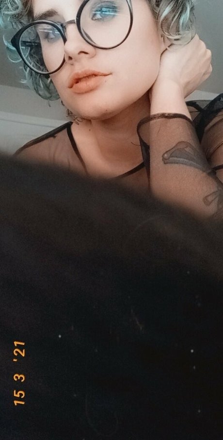 humpday addams onlyfans ass