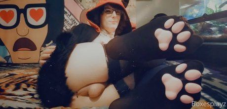 boxesplayz onlyfans sexy