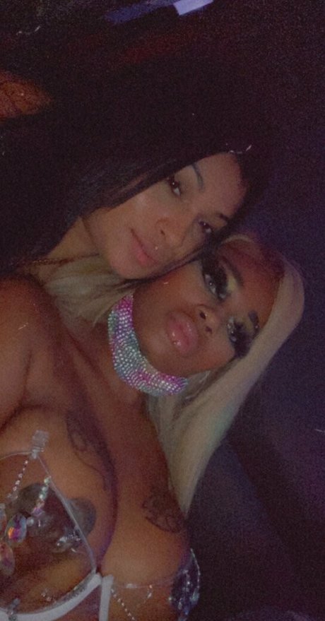 foreignrenaa onlyfans model