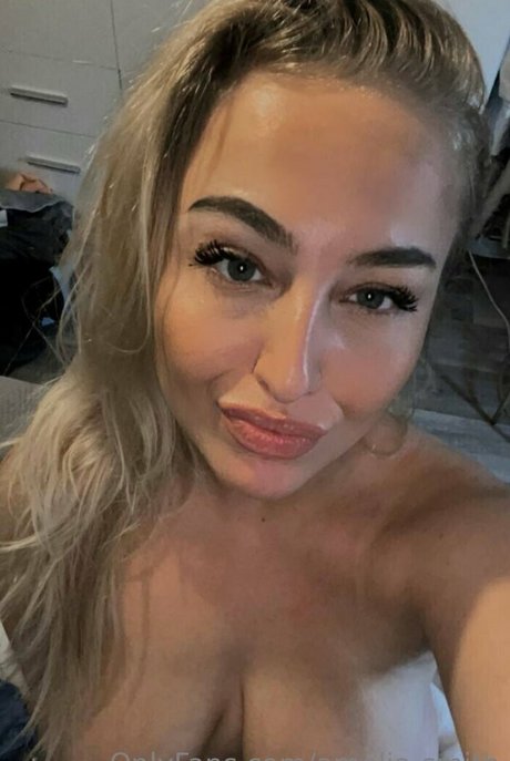 amelia smith onlyfans hot