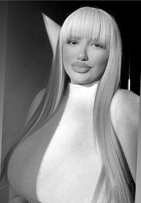 Francesca Alexandra onlyfans leaks