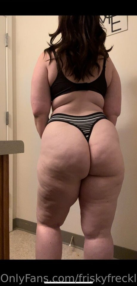 friskyfreckle onlyfans fuck