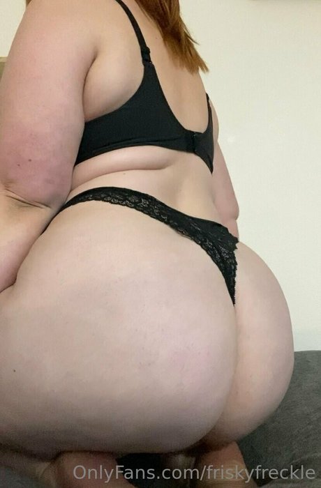 friskyfreckle onlyfans leaked