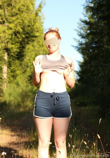 momsdoor Profile pic