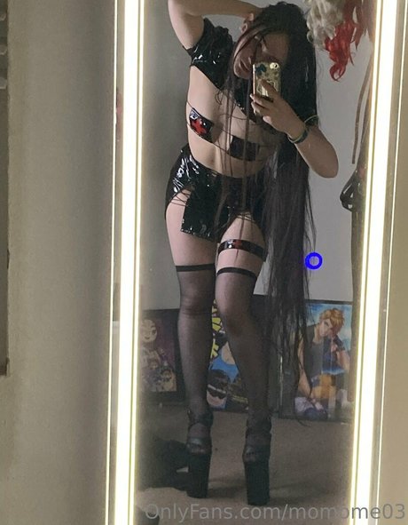 momome03 onlyfans tits